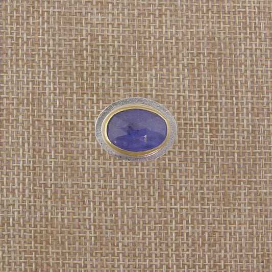 Rosecut Tanzanite Set in 18 Karat Gold Ring